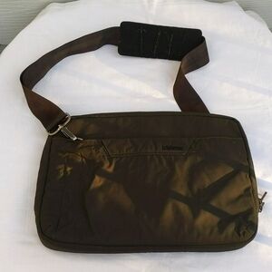 LeSportsac Grey Messenger Laptop Bag